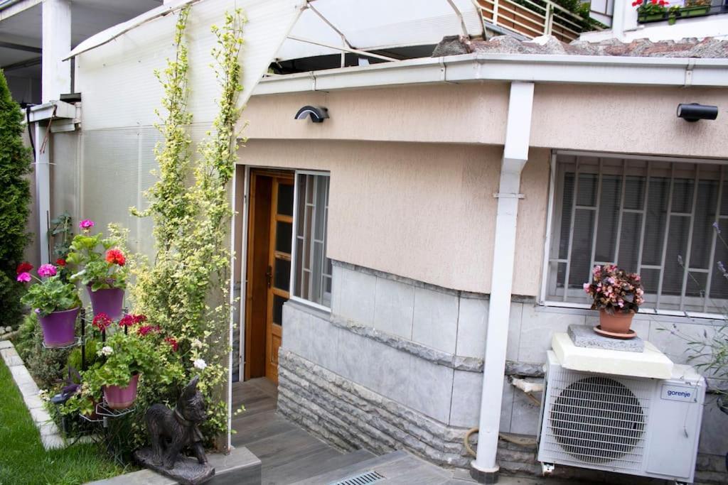 Vini Studio With Private Parking Skopie Exterior foto